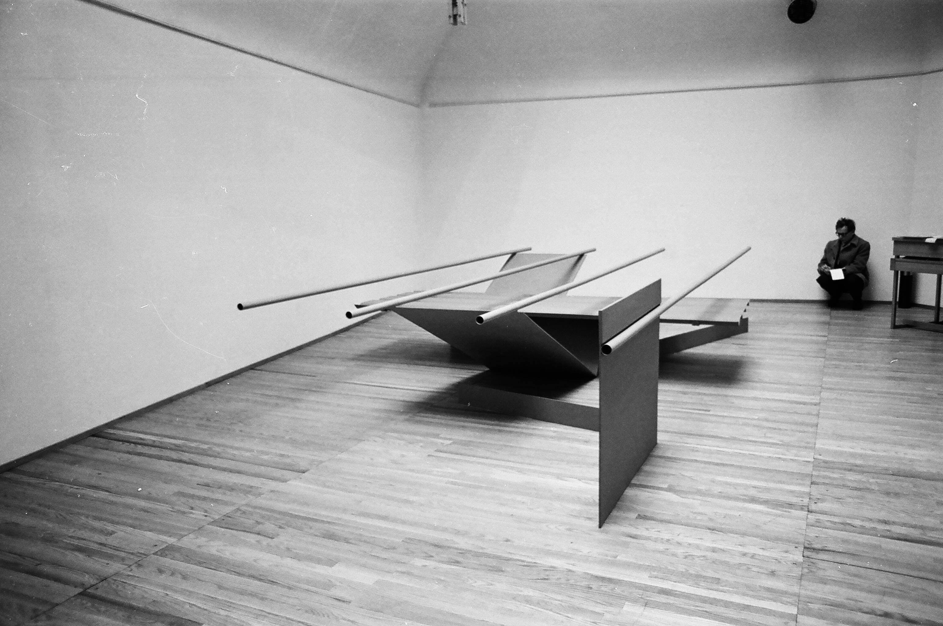 1967, installed in the <i>Recent Sculpture</i> exhibition at Kasmin Gallery, London, 1967